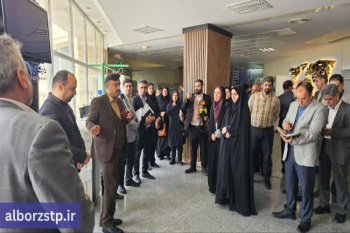بازدید رییس و مدیران دانشگاه آزاد اسلامی استان البرز از پارک علم و فناوری البرز جهاددانشگاهی